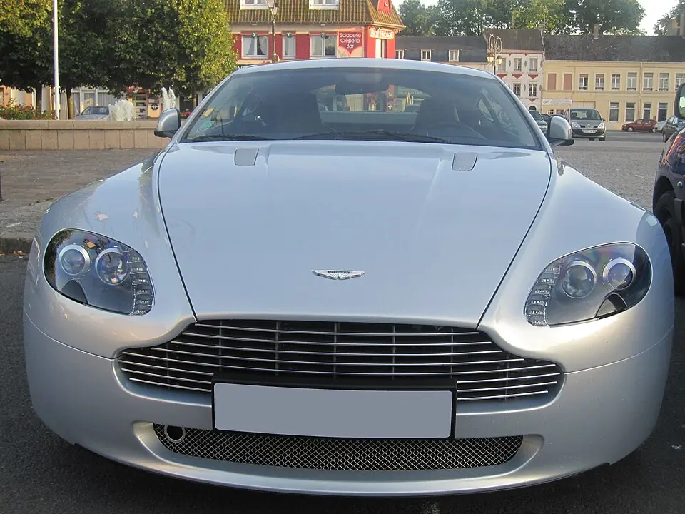 Aston Martin V8 Vantage