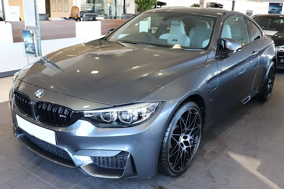 BMW M4 Competition-Non-OPF